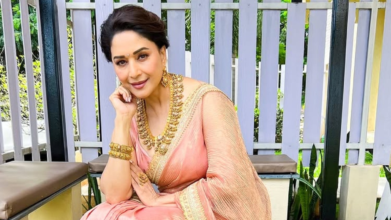 Madhuri Dixit: Pastels, Poise, Perfection 962831