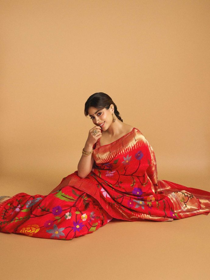 Malavika Mohanan, Janhvi Kapoor & Ananya Panday Dazzle In Sarees, Redefining Traditional Glamour 965511