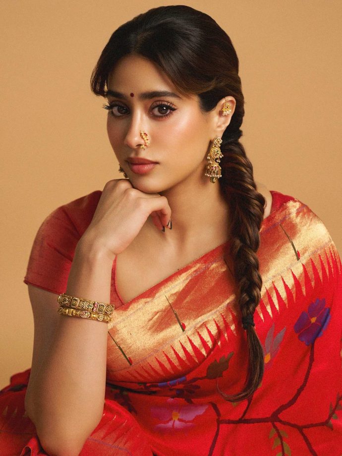 Malavika Mohanan, Janhvi Kapoor & Ananya Panday Dazzle In Sarees, Redefining Traditional Glamour 965515