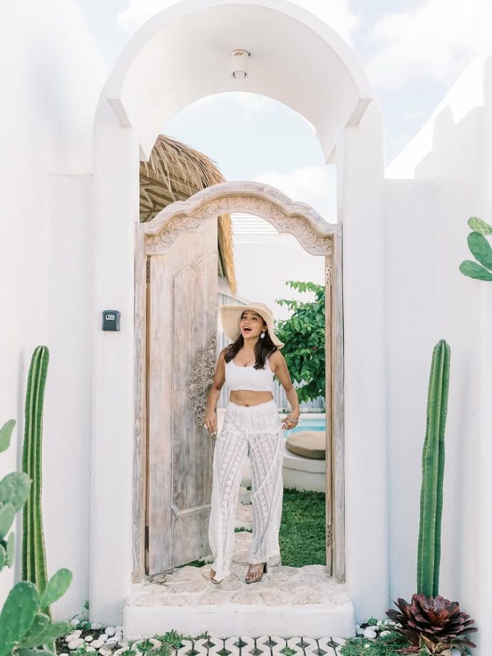 Manisha Rani’s Stunning Beach Outfits You Can’t Miss 964810