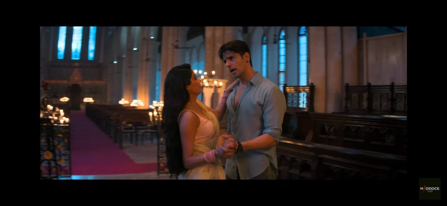 Param Sundari Review: An eye-pleasing romantic saga 965326