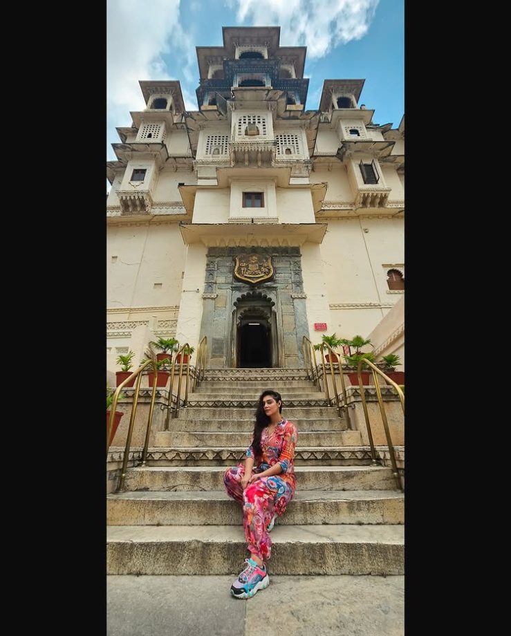 RadhaKrishn fame Mallika Singh Shines in a Vibrant Multicolored Floral Outfit Paired with Sneakers 963413