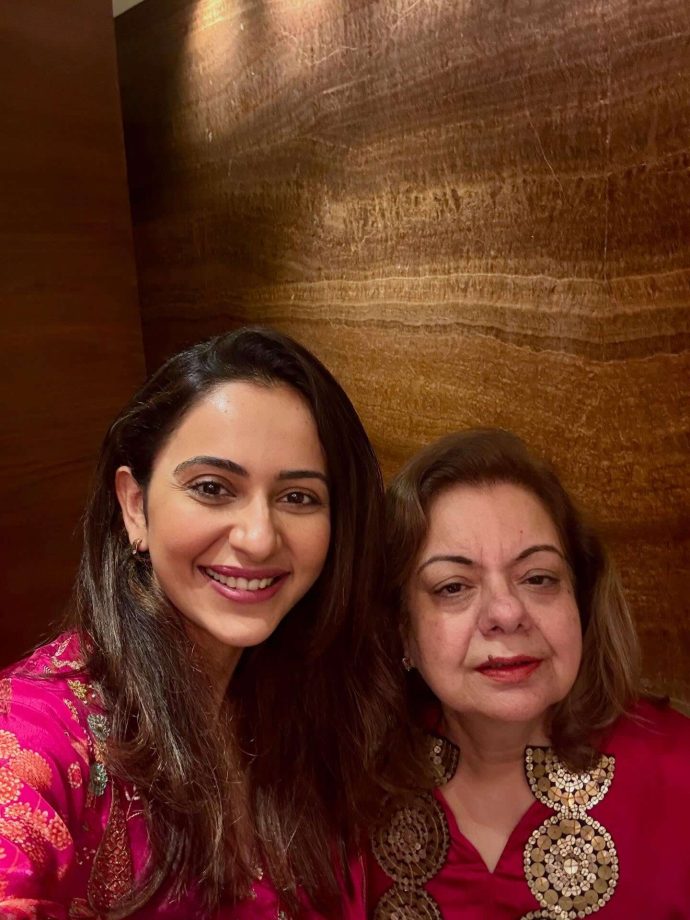 Rakul Preet Singh Celebrates Her First Teej with Family 962883