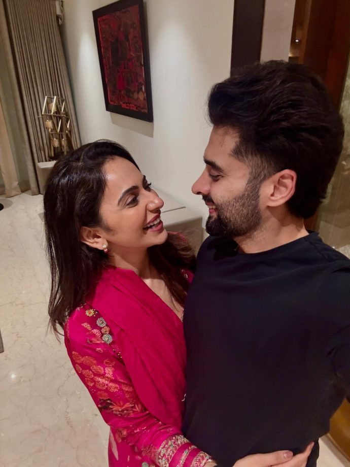 Rakul Preet Singh Celebrates Her First Teej with Family 962880