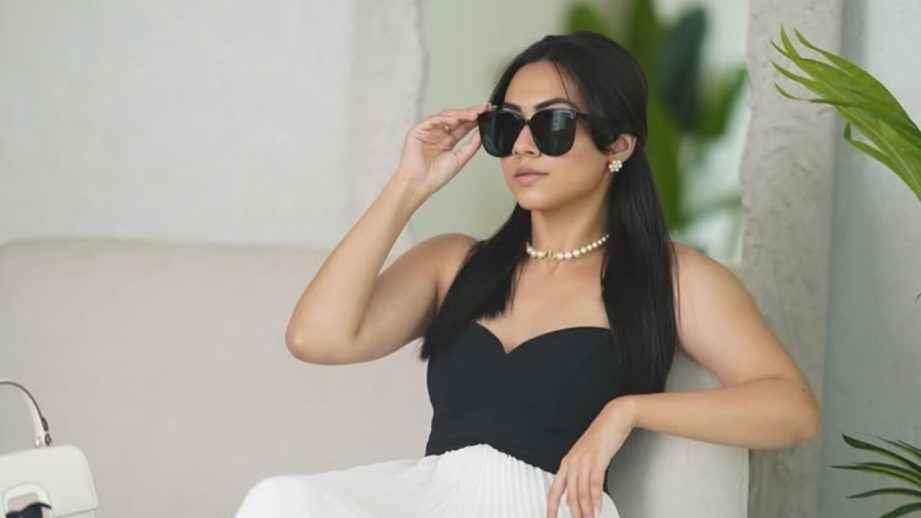 Reem Shaikh Makes a Statement with her Monochrome Magic 964350