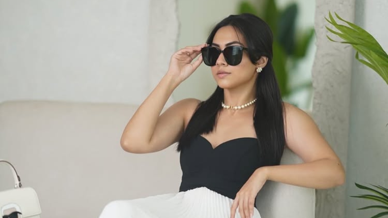Reem Shaikh Makes a Statement with her Monochrome Magic 964350