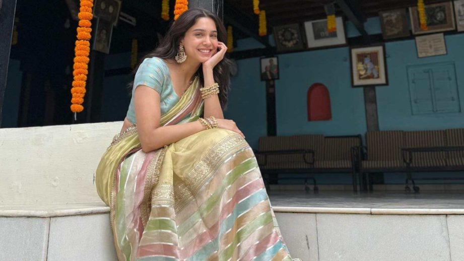 Sharvari Wagh’s Traditional Charm in a Striped Saree 965543
