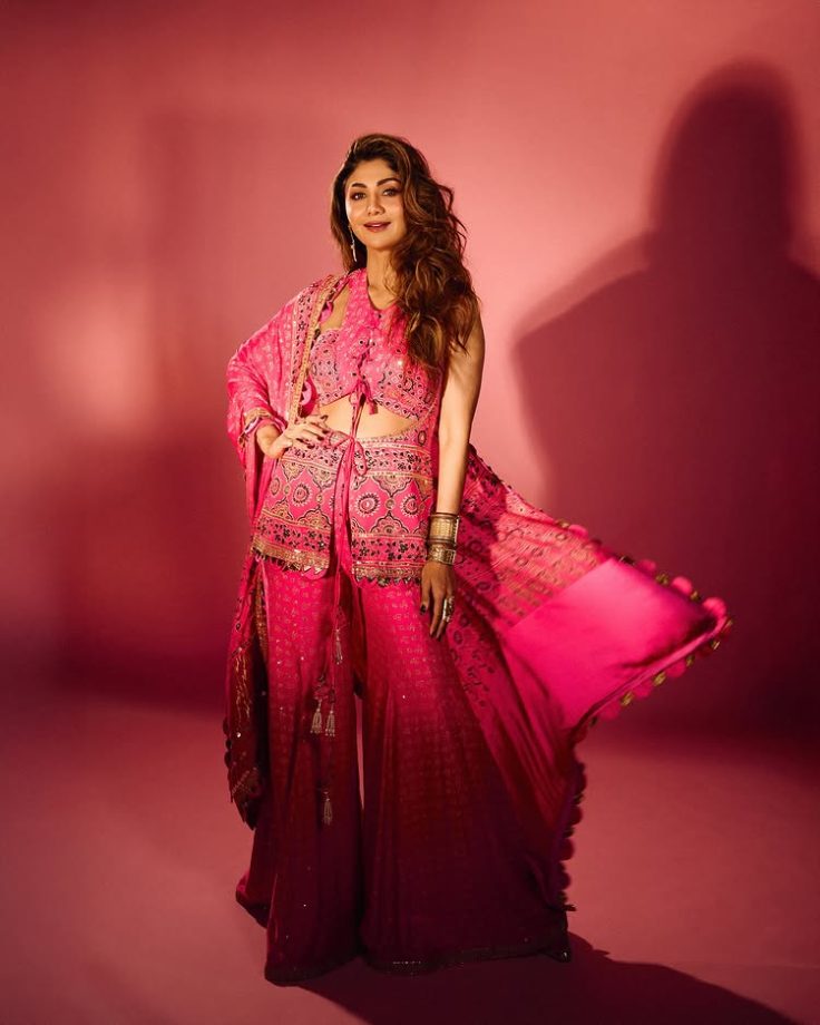 Shilpa Shetty Spreads Festive Glam in a Vibrant Pink Embellished Co-ord Set 964387