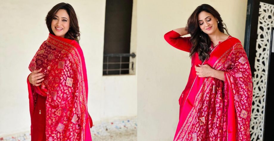 Shweta Tiwari’s Festive Fits Are What Raksha Dreams Are Made Of 962074