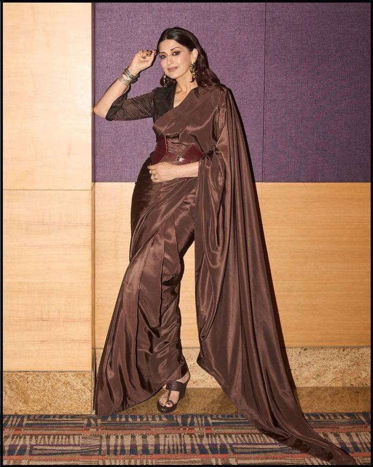 Sonali Bendre Brings Earthy Elegance in a Brown Saree 962297