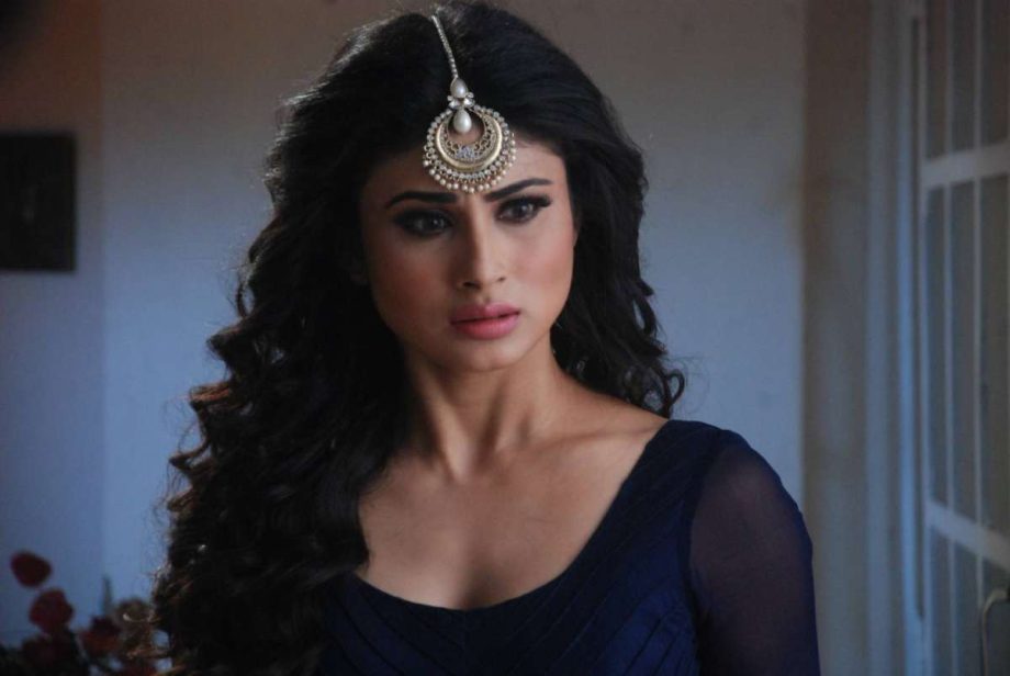 Top 5 TV Divas’ Hidden Talent: YRKKH’s Reem Shaikh, Kundali Bhagya's Shraddha Arya To Naagin's Mouni Roy 964519