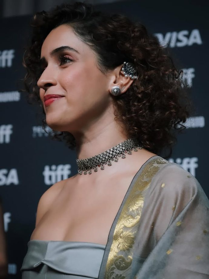 A Simple Yet Striking Look by Sanya Malhotra 969121