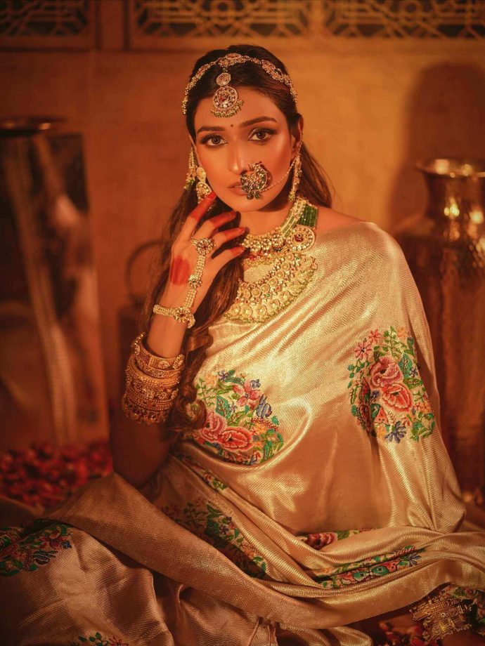 Aishwarya Khare Stuns in Ethereal White Saree with Bold Twist 969474
