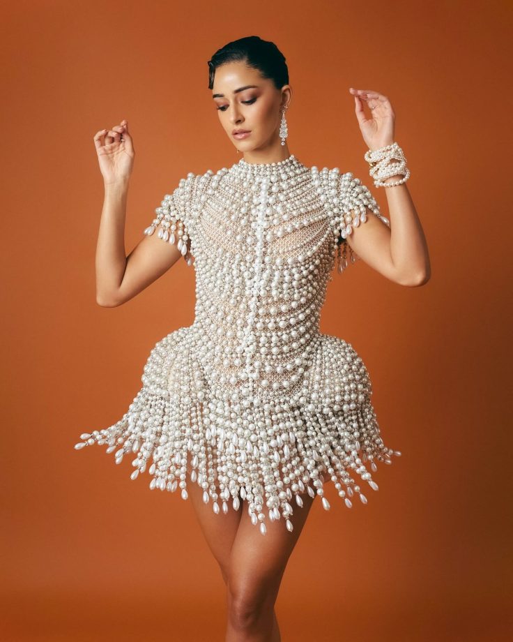 Ananya Panday Dazzles in Abu Jani Sandeep Khosla’s Pearl Masterpiece 966738