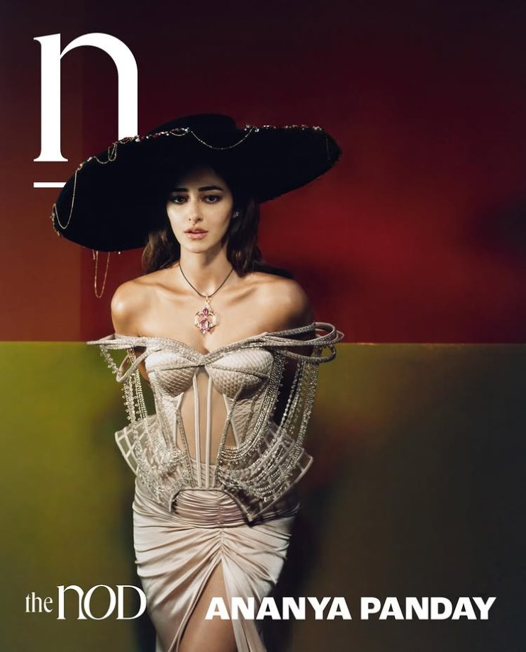 Ananya Panday Steals the Spotlight with Her Daring Showstopper Looks 967216