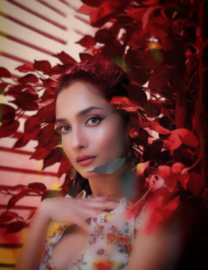 Ankita Lokhande Radiates Fresh Charm in Floral Top and Denim 969482