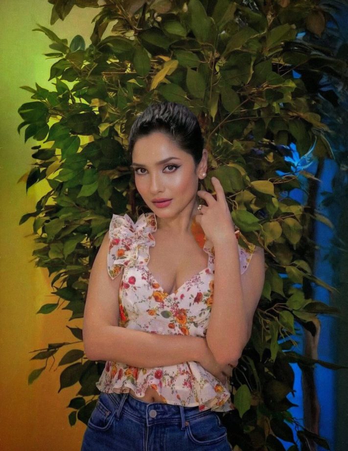 Ankita Lokhande Radiates Fresh Charm in Floral Top and Denim 969479
