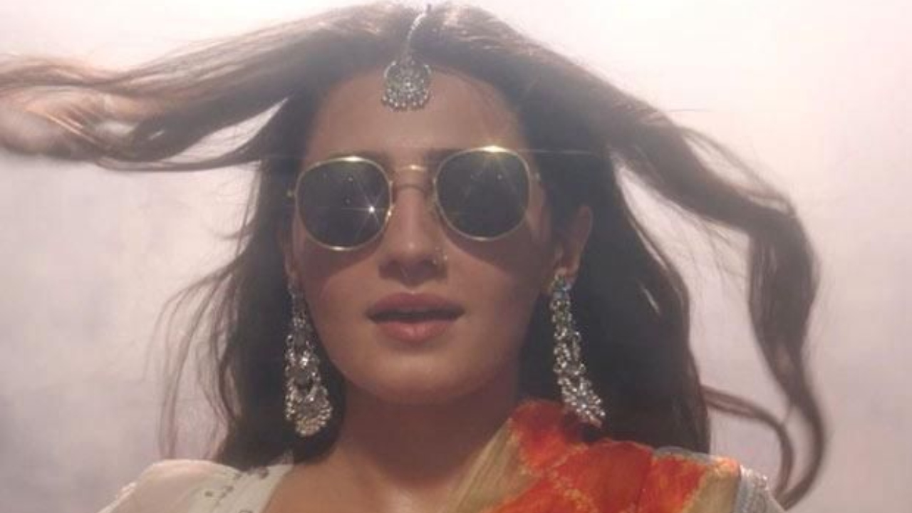 Anurag Kashyap's Nishaanchi to have a special hot dance number featuring Vedika Pinto in a sizzling avatar! Deets Inside! 967359