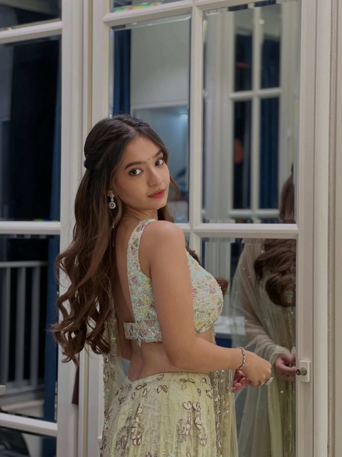 Anushka Sen Shines in Festive Elegance with Pastel Lehenga Choli for Navratri 969642