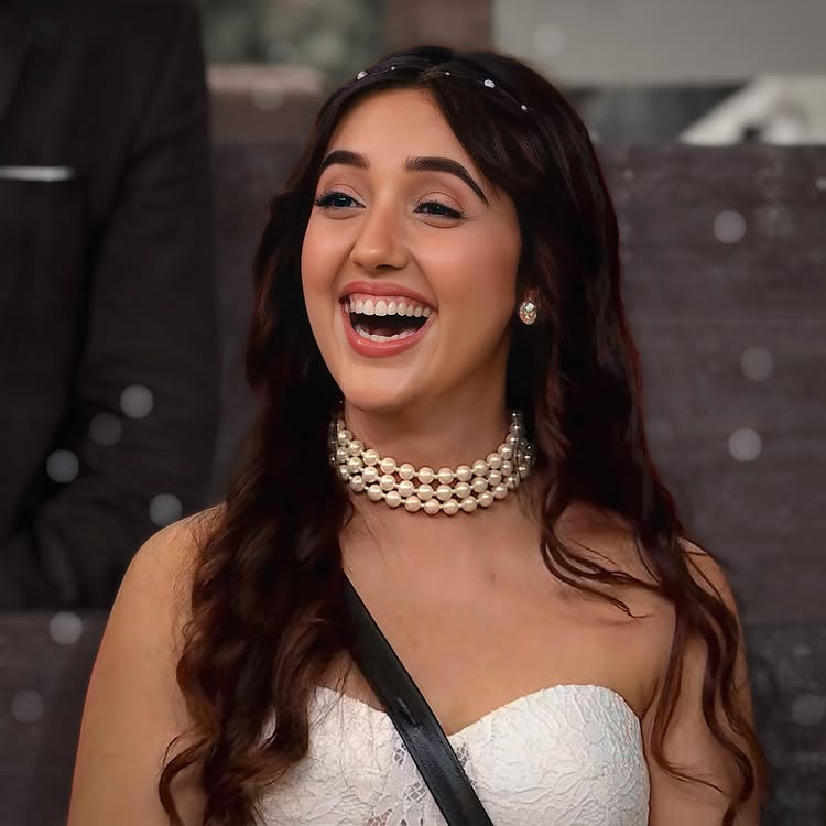 Ashnoor Kaur Becomes The "Noor" Of Bigg Boss 19 House, Fans React 969639