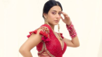 Isha Malviya’s Fashion Statement in a Gorgeous Pink Ensemble