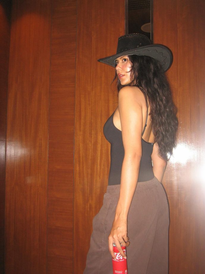 Chic Cowboy Vibes – Sonam Bajwa’s Bold Style Moment 970210