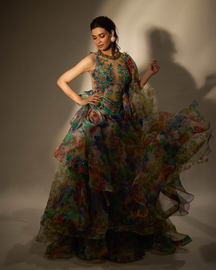 Diana Penty’s Ethereal Fashion Fantasy 970279