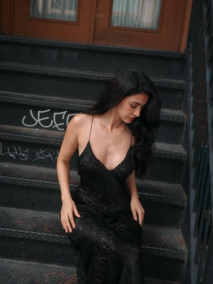 Disha Patani Stuns in Calvin Klein at New York Fashion Week 968312