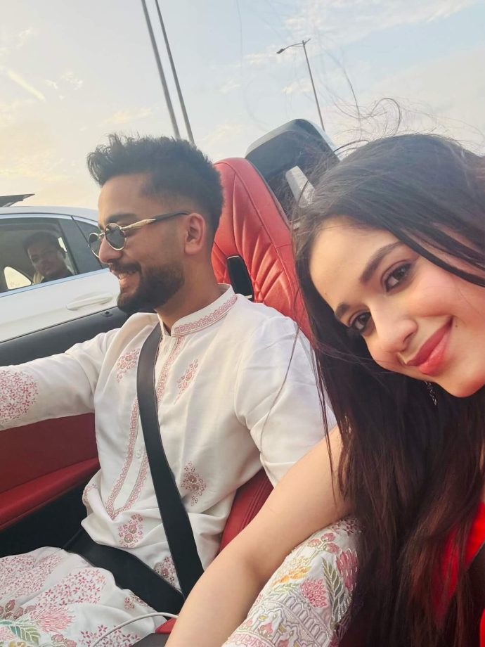 Elvish Yadav & Jannat Zubair's Close-Up Photos Spark Buzz — What's Brewing? 967870