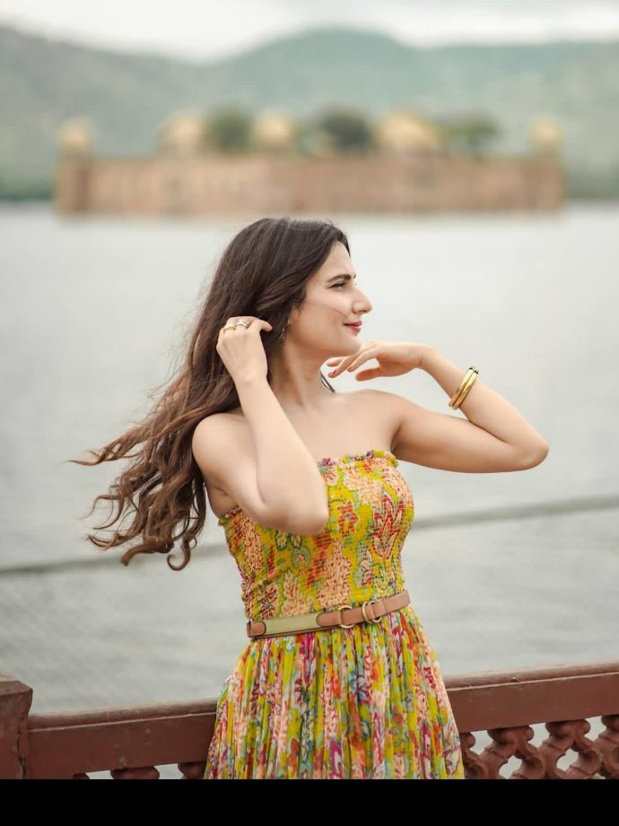 Enchanting Fashion Vibes with Fatima Sana Shaikh 967917
