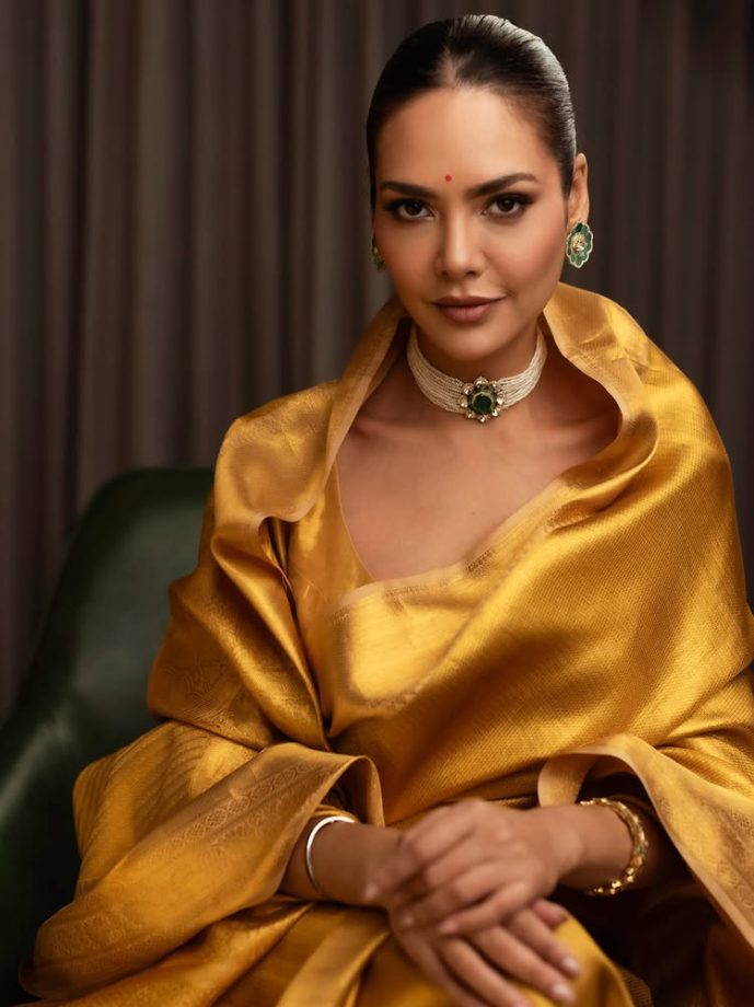 Esha Gupta’s Golden Saree Paired With Pearl Choker Balances Opulence and Style 967747
