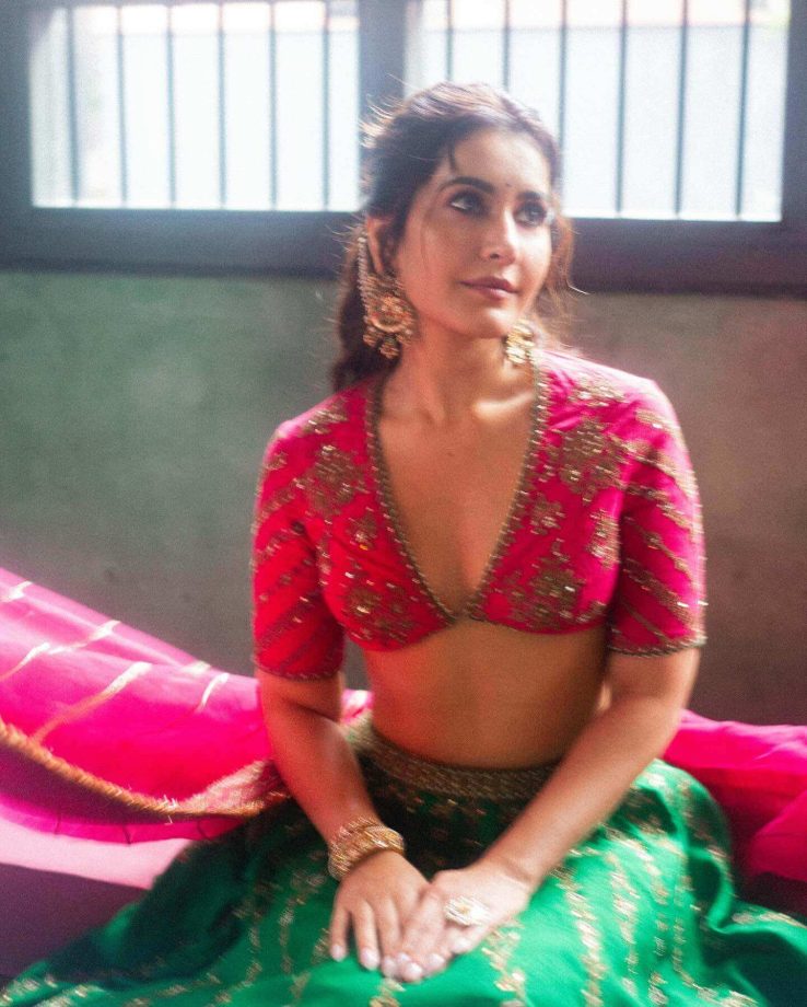 Fashion Face-Off: Raashii Khanna vs Shriya Saran; Who Slayed the Lehenga Look Better? 970104
