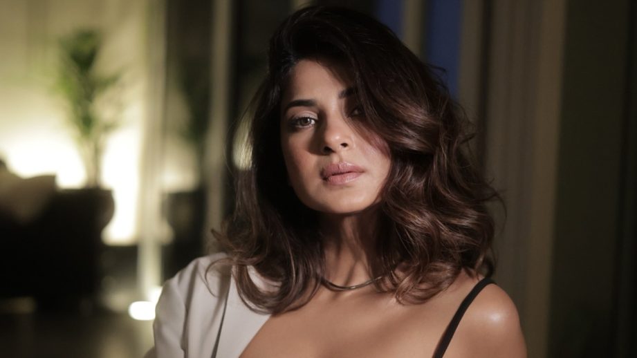 Jennifer Winget’s Chic look Leaves Fans Swooning 966725
