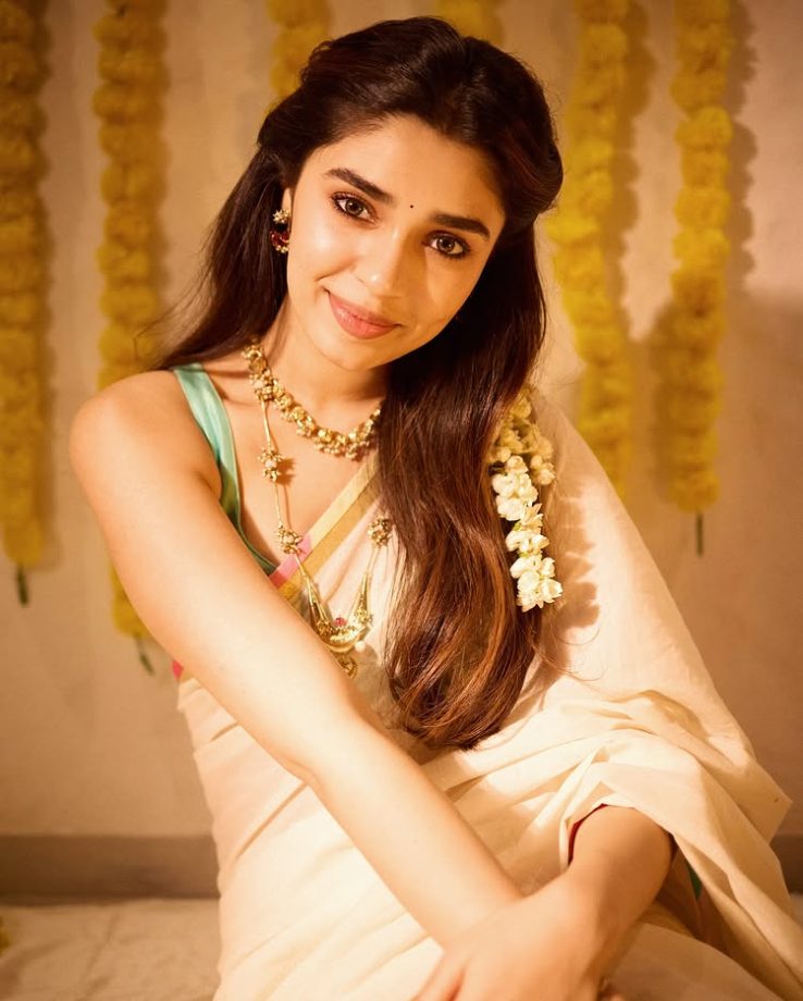 Krithi Shetty Radiates Grace in Traditional Attire for Onam Celebrations 966587