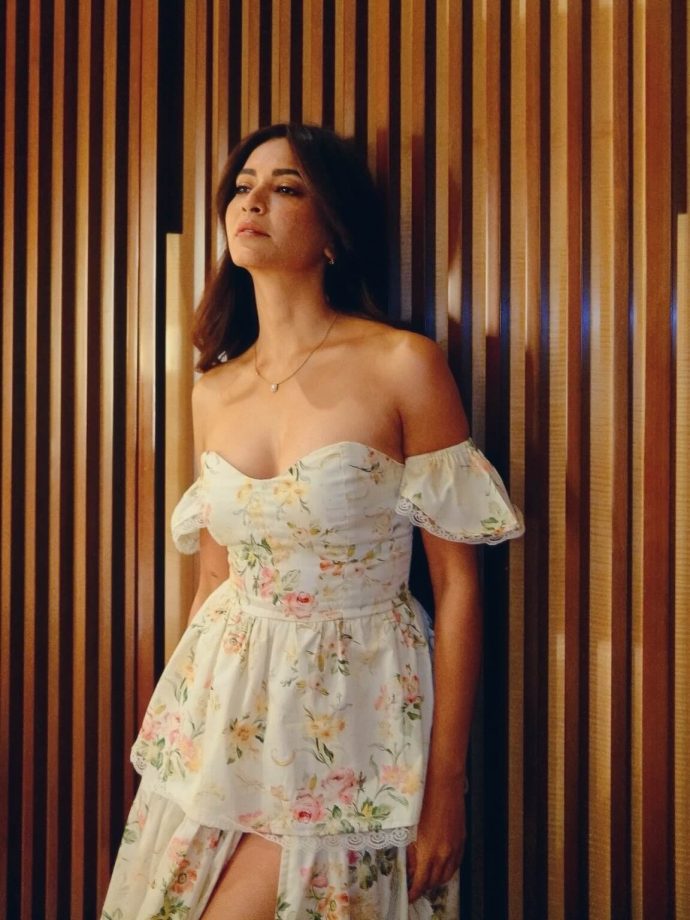 Kriti Kharbanda Stuns in a Sultry Floral Look, Fans Call Her ‘Queen’ 969527