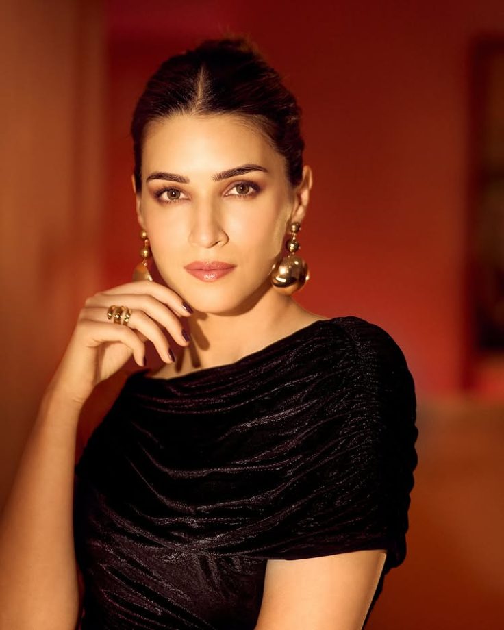 Kriti Sanon’s Bold Black Statement 969073