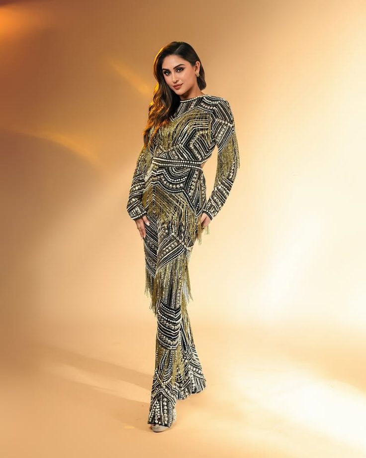 Krystle D'Souza Stuns in a Glimmering Golden Gown 969112