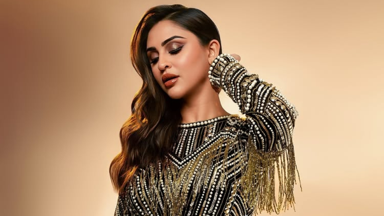 Krystle D'Souza Stuns in a Glimmering Golden Gown 969106