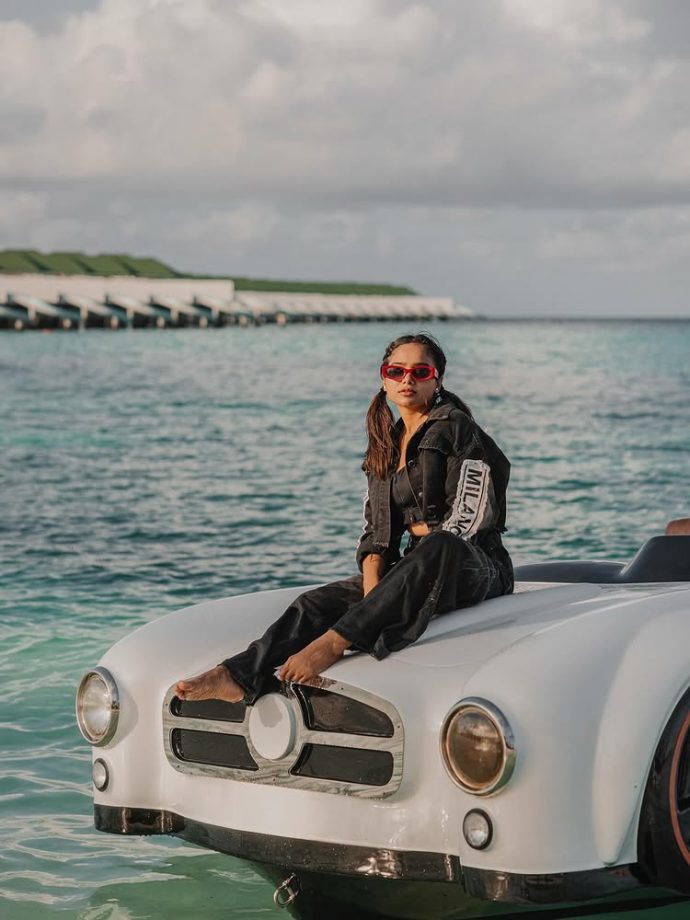 Manisha Rani Living Life in Full Swing by the Sea 966879