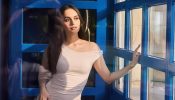 Manushi Chhillar's Timeless Beauty Captured in a Dreamy Moment 966885