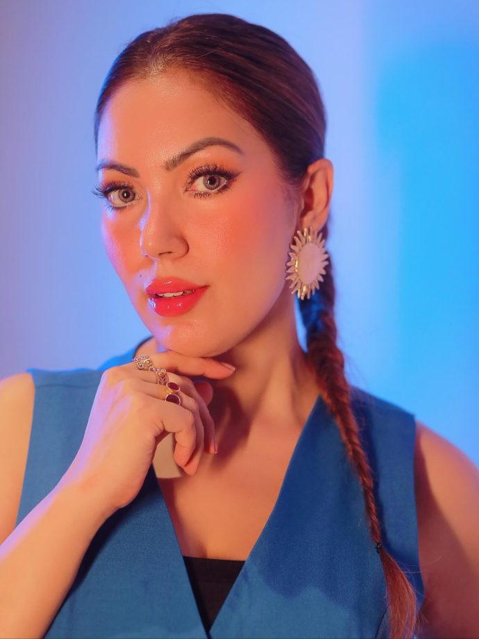 Munmun Dutta Makes a Statement in Colour: Basics but Make It Colourful 968985