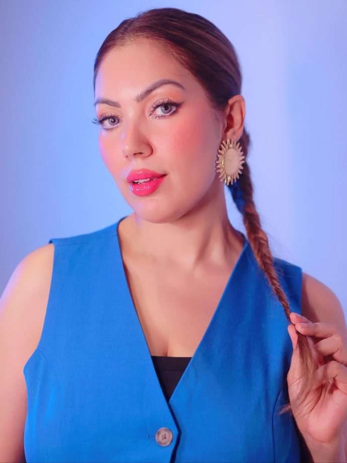 Munmun Dutta Makes a Statement in Colour: Basics but Make It Colourful 968987