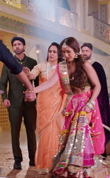 Naagin Ka Badla Review: Melodramatic Revenge Story 969594