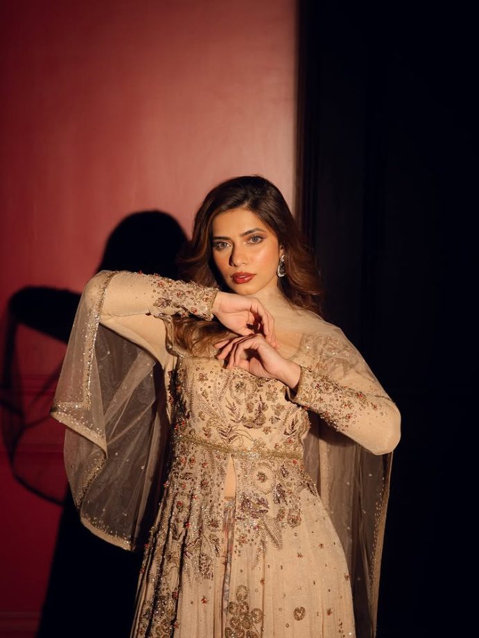 Nagma Mirajkar's Stunning Ethereal Look 966624