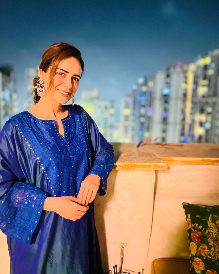Navratri Special: Take Festive Ethnic Inspiration from Mona Singh’s Vibrant Wardrobe 968730