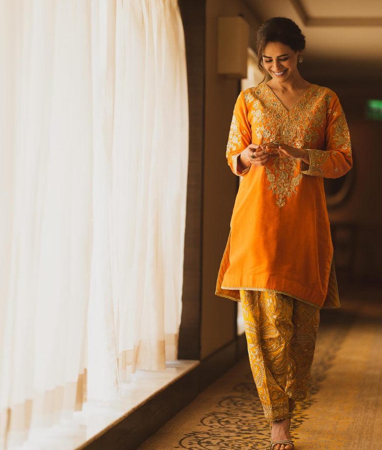 Navratri Special: Take Festive Ethnic Inspiration from Mona Singh’s Vibrant Wardrobe 968734