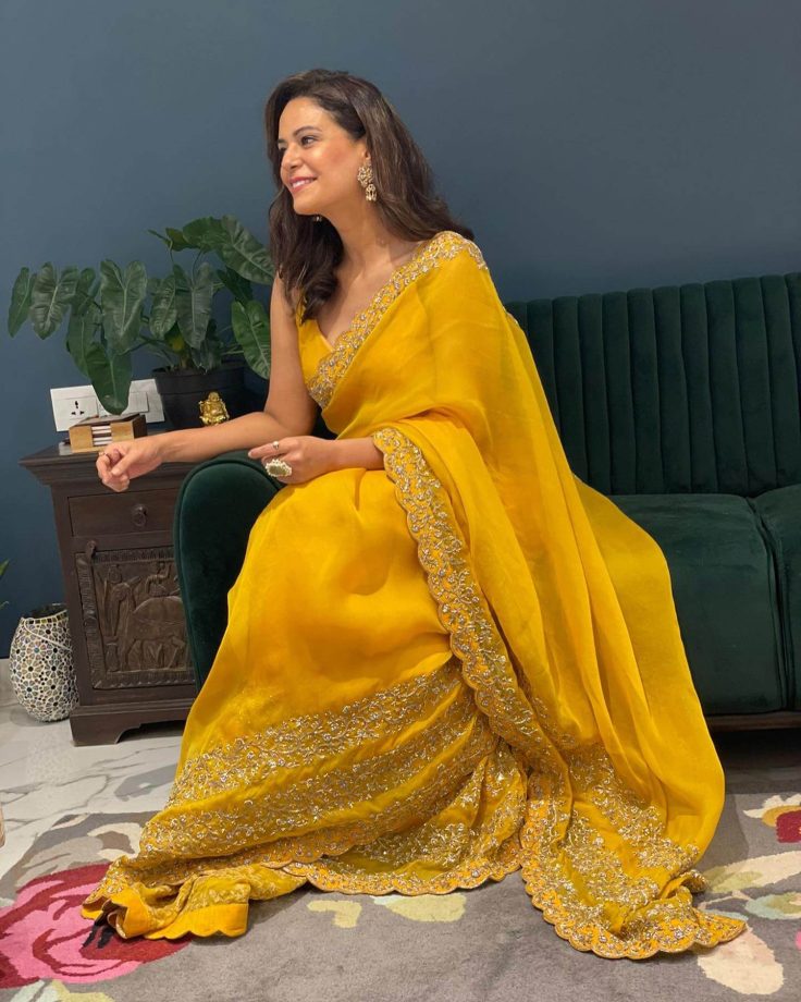 Navratri Special: Take Festive Ethnic Inspiration from Mona Singh’s Vibrant Wardrobe 968728