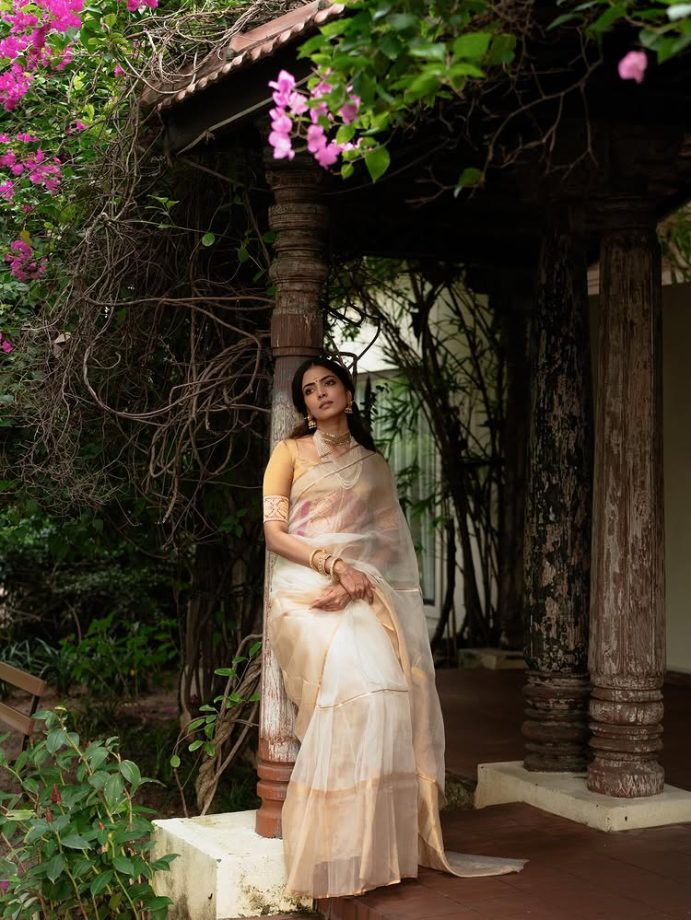Onam 2025: South Divas Dazzle in White Sarees & Stylish Blouses 966920