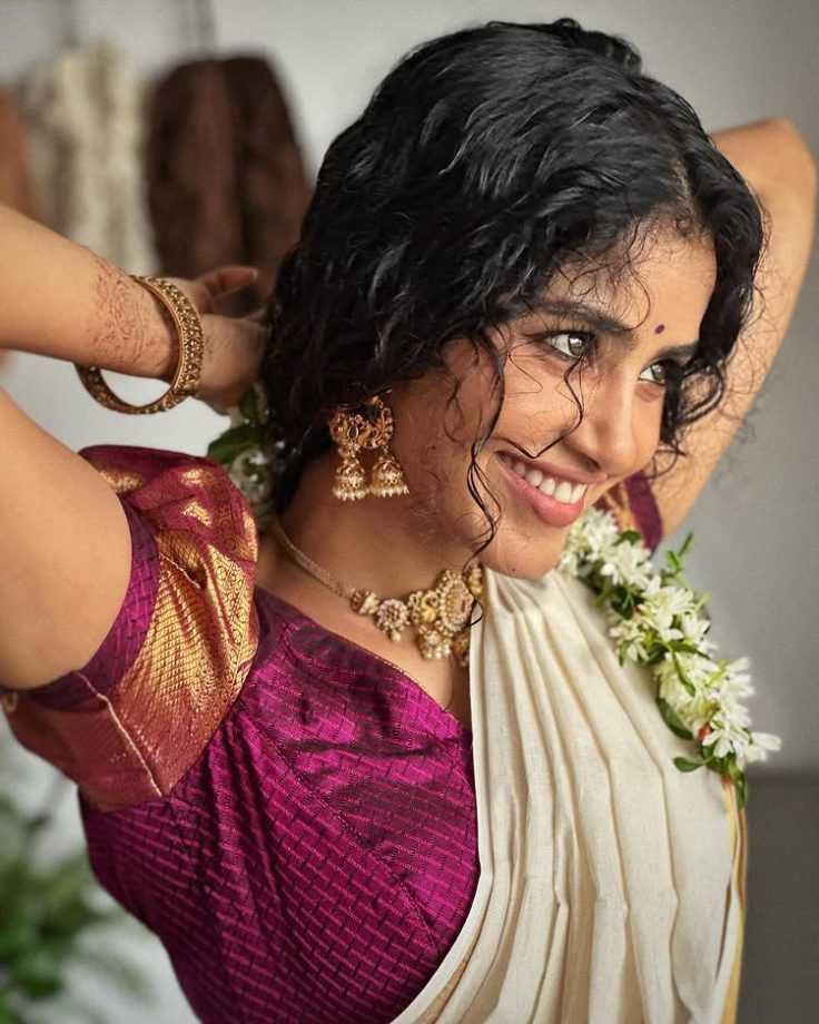 Onam Rangoli & Regal Sarees: Malavika Mohanan, Kalyani Priyadarshan & Anupama Parameswaran Shine in Festive Fashion 966102