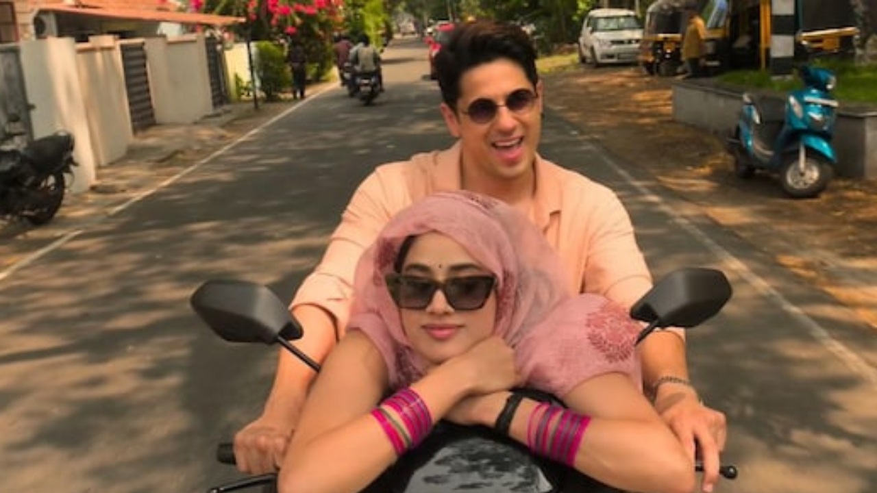 Param Sundari Box Office Collection Day 8: Total 41.5 Cr India Net 966973